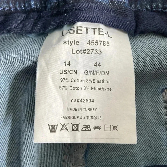 Lisette | Betty  Denim Jeans with Faux Pearl Bottoms - Picture 9 of 11